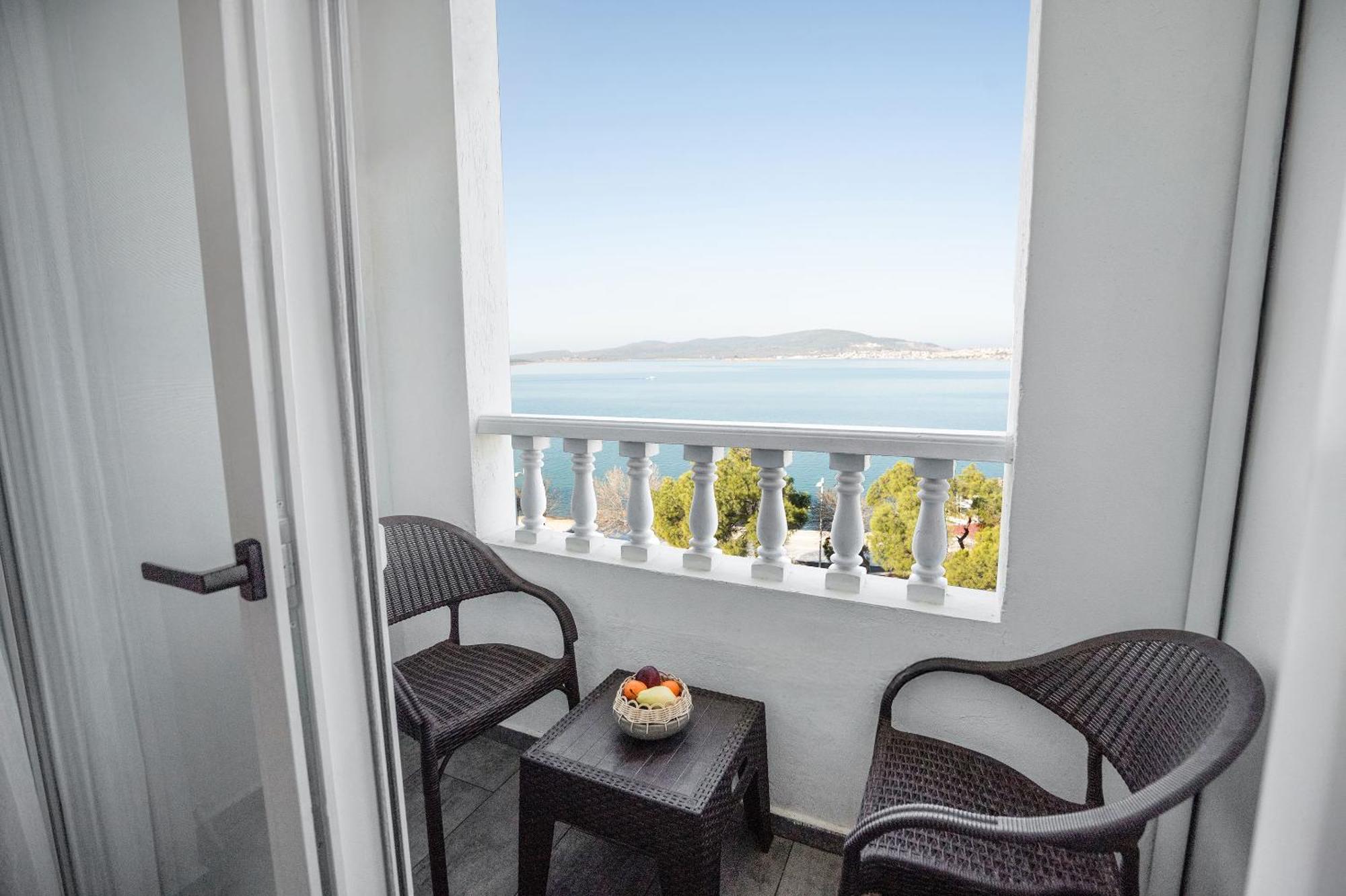 Camlik 87 Hotel ไอวาลิค ภายนอก รูปภาพ