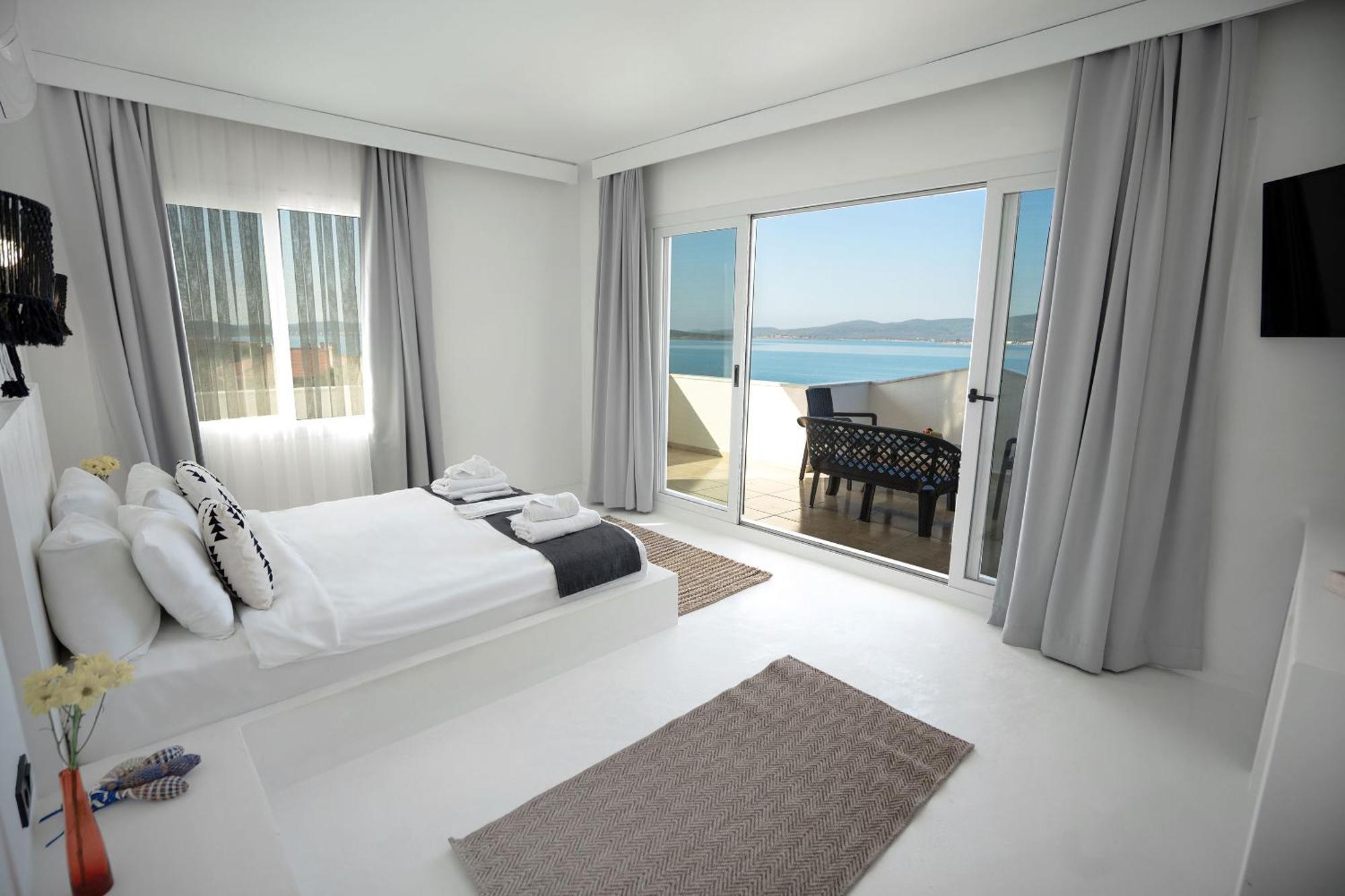Camlik 87 Hotel ไอวาลิค ภายนอก รูปภาพ