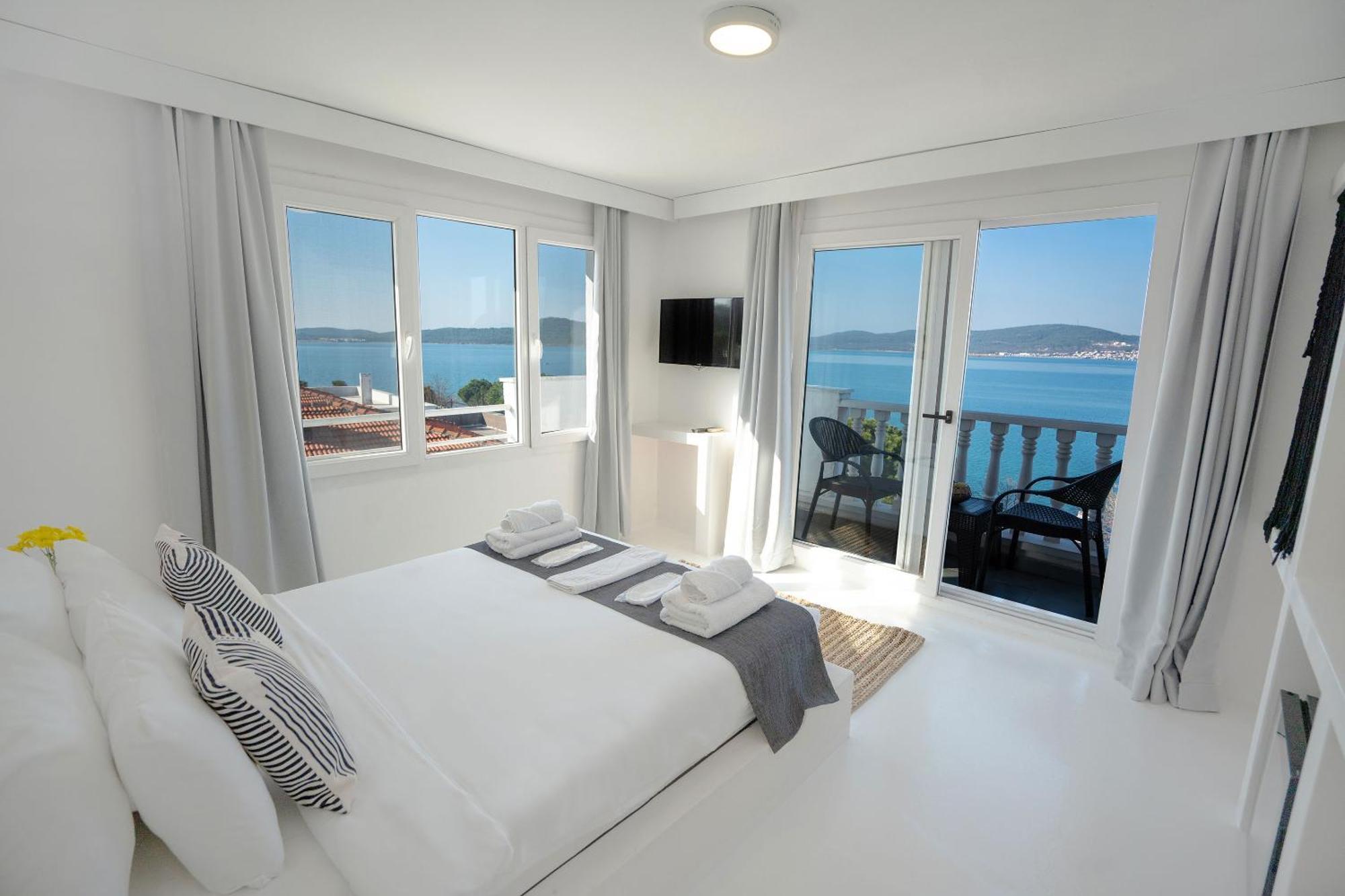 Camlik 87 Hotel ไอวาลิค ภายนอก รูปภาพ