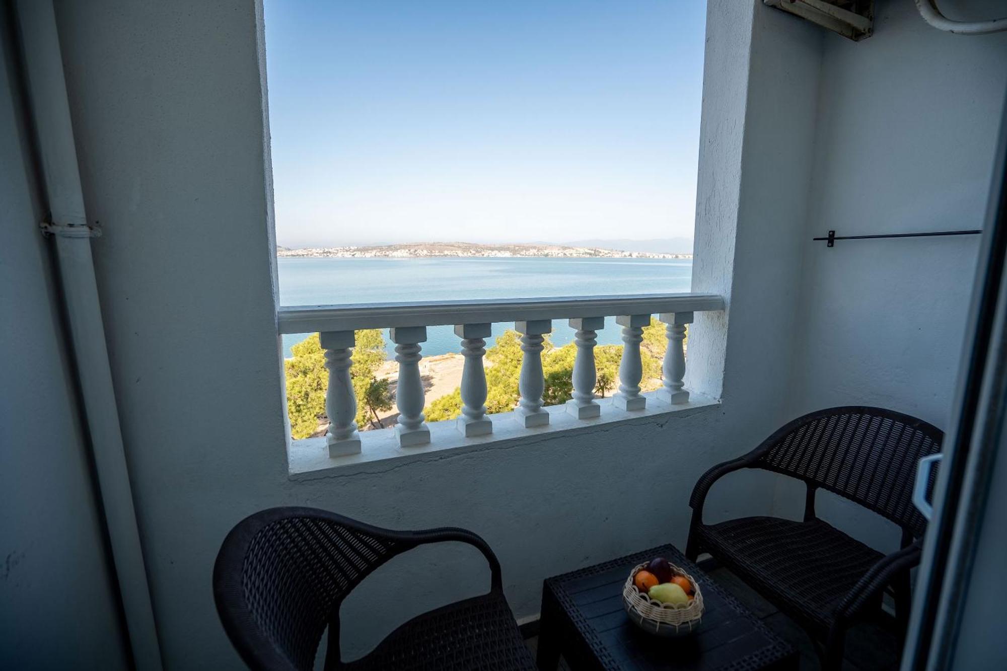 Camlik 87 Hotel ไอวาลิค ภายนอก รูปภาพ