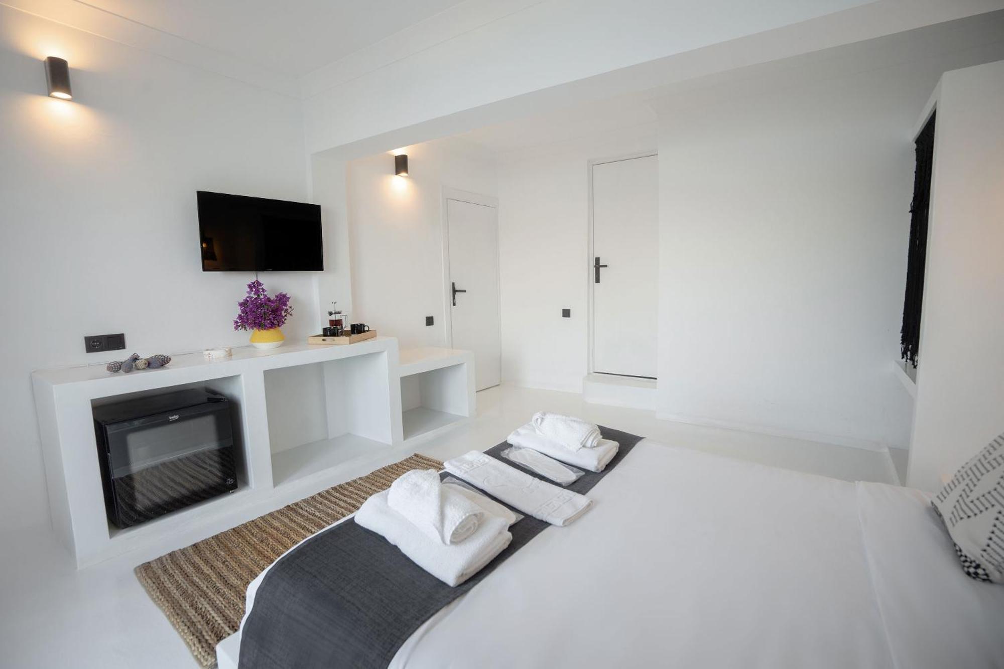 Camlik 87 Hotel ไอวาลิค ภายนอก รูปภาพ
